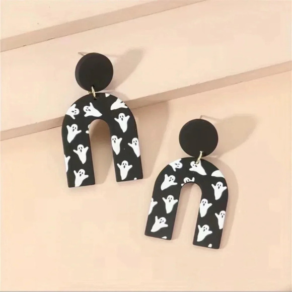 2 LEFT! Halloween Ghost Print Earrings - Picture 2 of 4